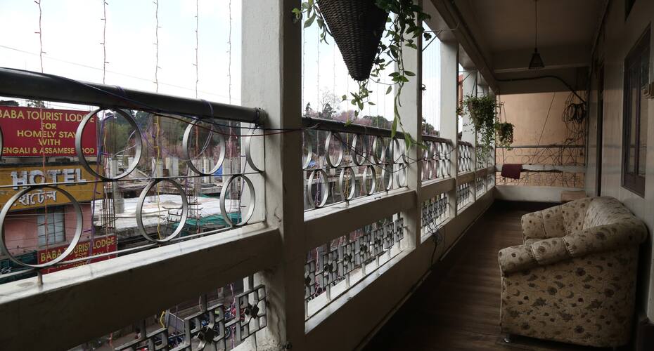 Hotel Broadway, Shillong 5
